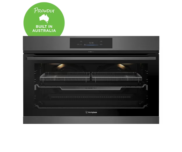 Westinghouse freestanding cooker built in Australia