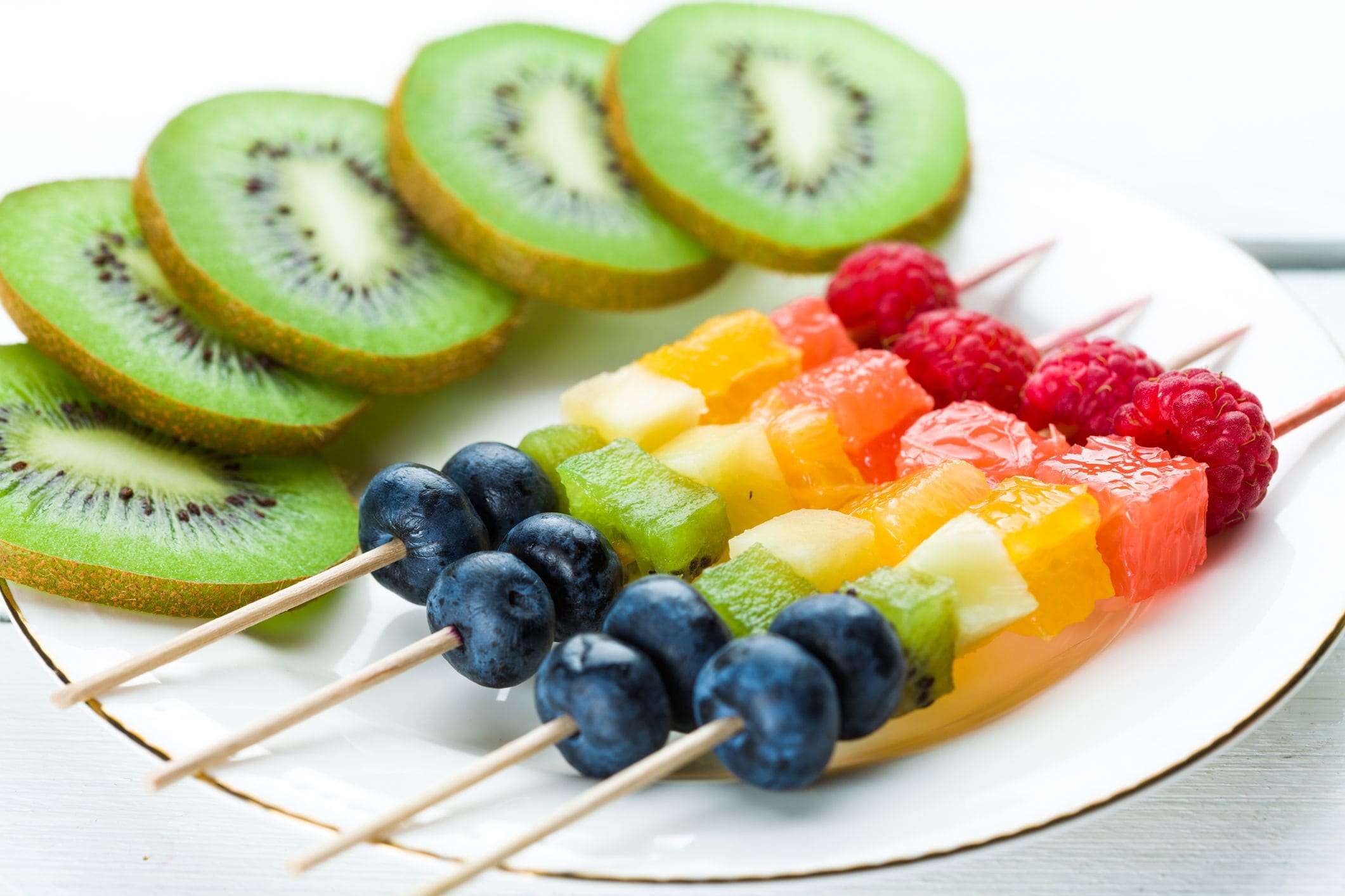 Frozen-fruit-kebabs